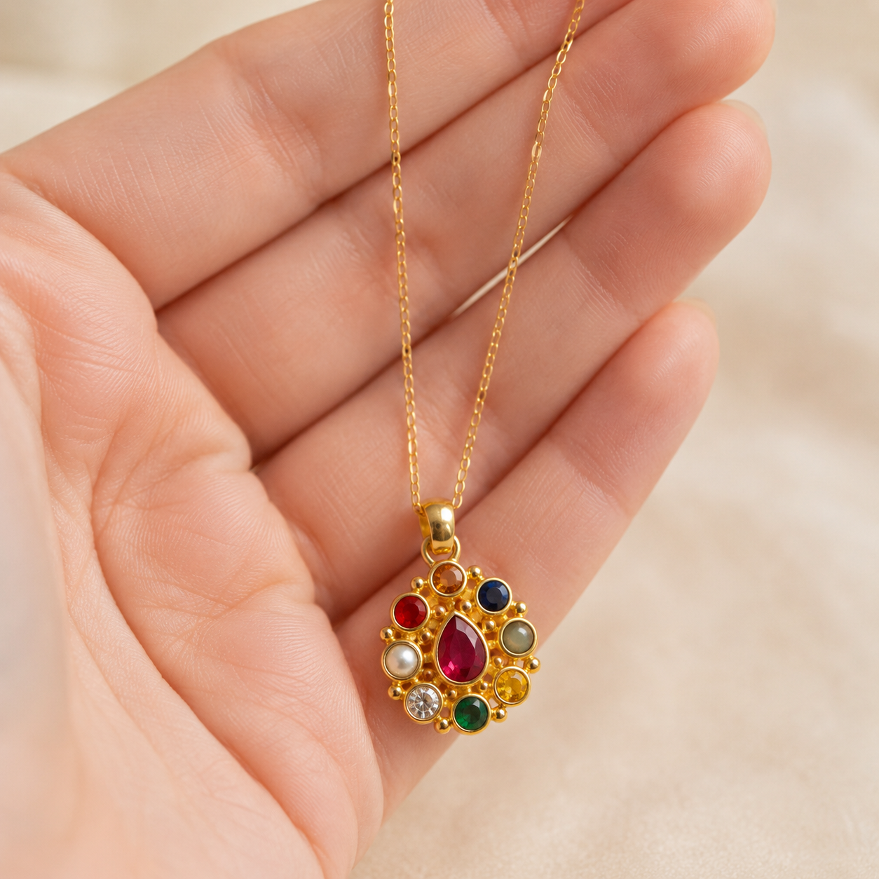 Ratna Oval Navratna Pendant Necklace – Classic Oval Pendant